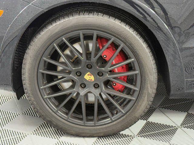 used 2022 Porsche Cayenne car, priced at $86,996