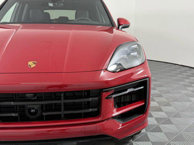new 2025 Porsche Cayenne car, priced at $112,905