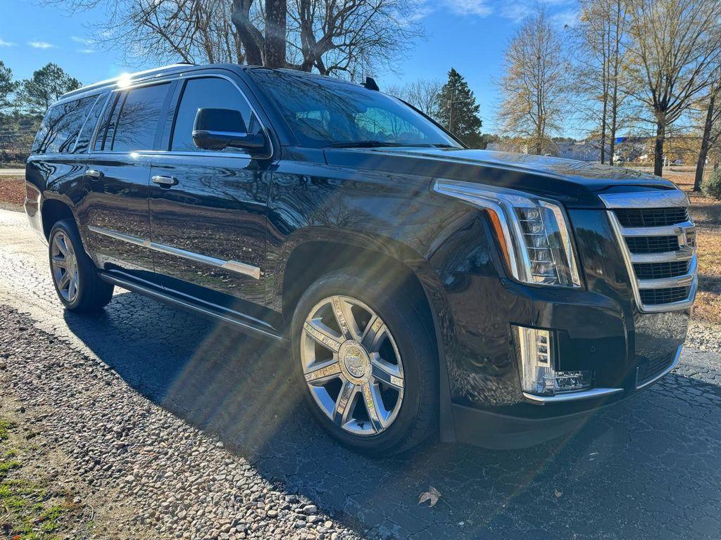 used 2019 Cadillac Escalade ESV car, priced at $31,977