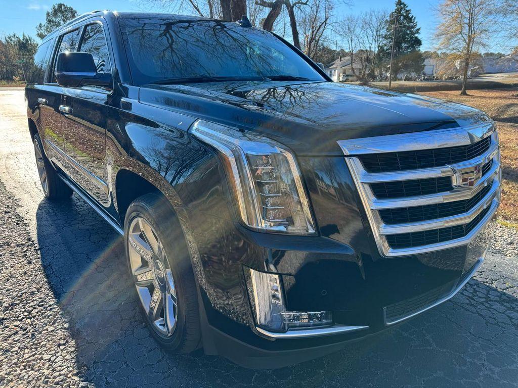 used 2019 Cadillac Escalade ESV car, priced at $31,977