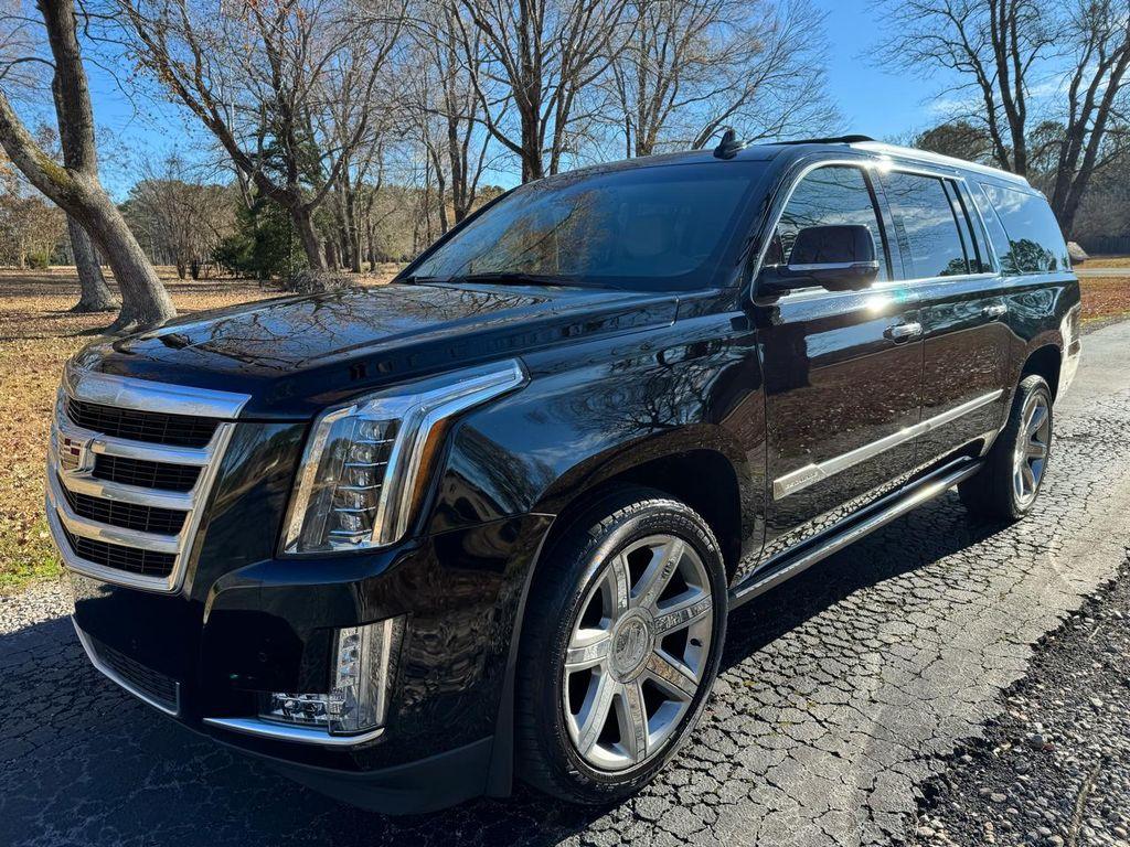 used 2019 Cadillac Escalade ESV car, priced at $31,977