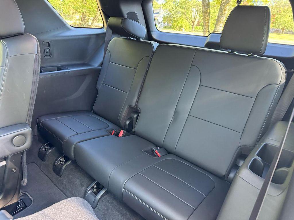 used 2023 Chevrolet Traverse car, priced at $34,577