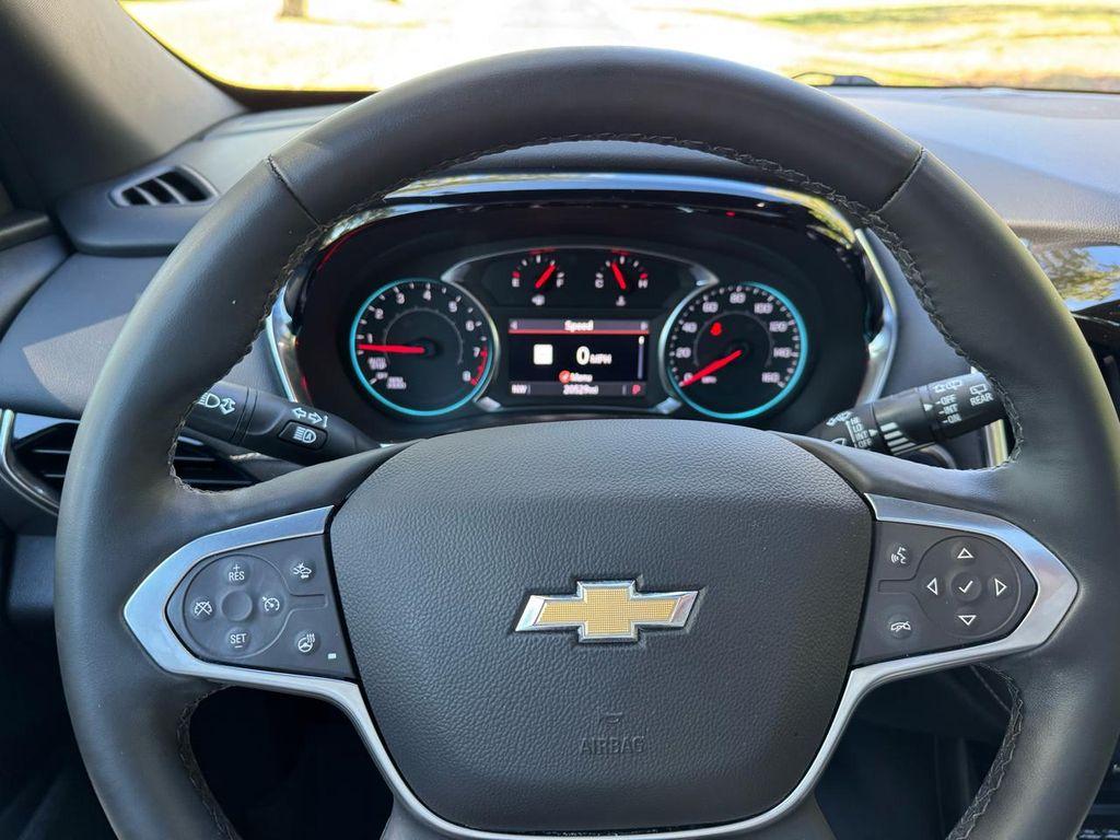 used 2023 Chevrolet Traverse car, priced at $34,577