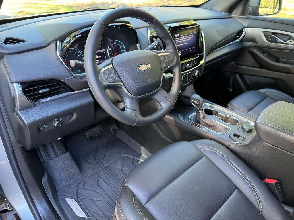 used 2023 Chevrolet Traverse car, priced at $34,577
