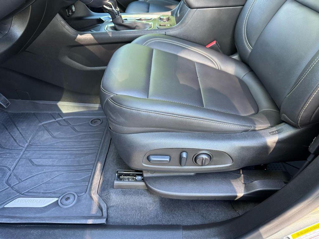 used 2023 Chevrolet Traverse car, priced at $34,577