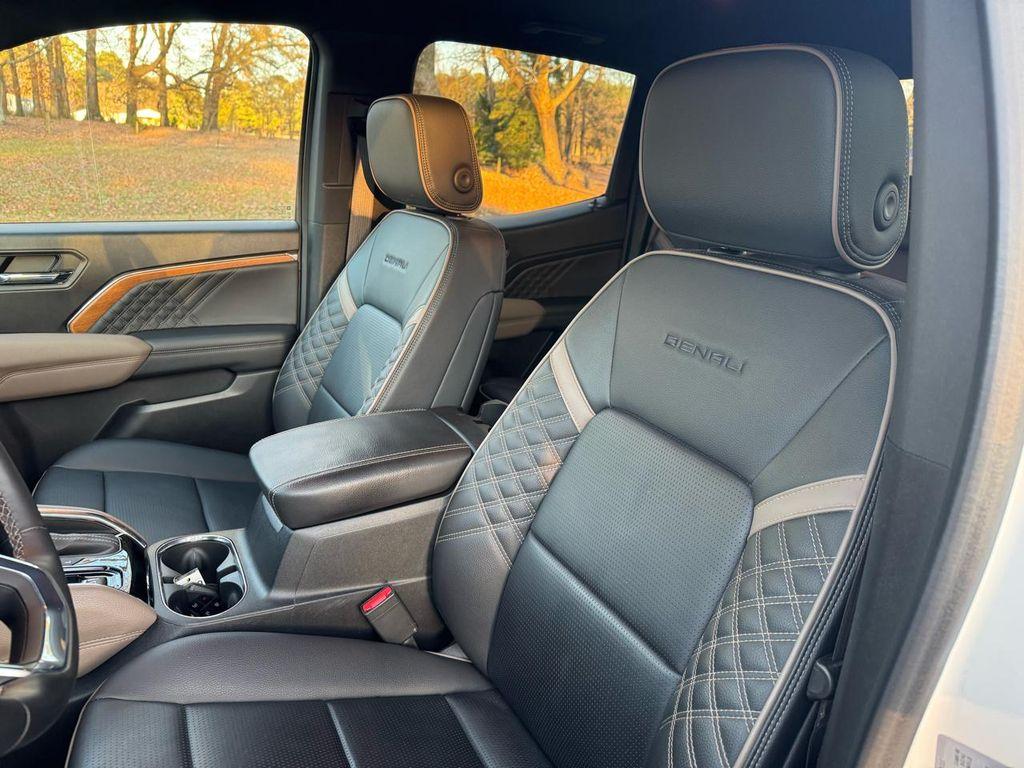 used 2023 GMC Canyon car, priced at $40,977