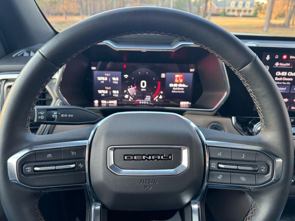 used 2023 GMC Canyon car, priced at $40,977