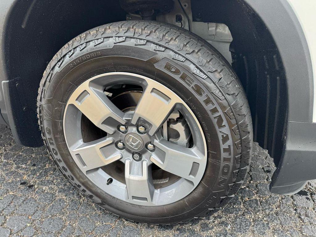 used 2025 Honda Ridgeline car, priced at $38,977