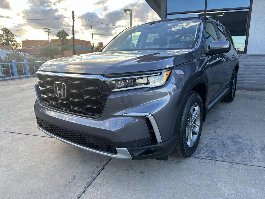 used 2024 Honda Pilot car, priced at $39,998
