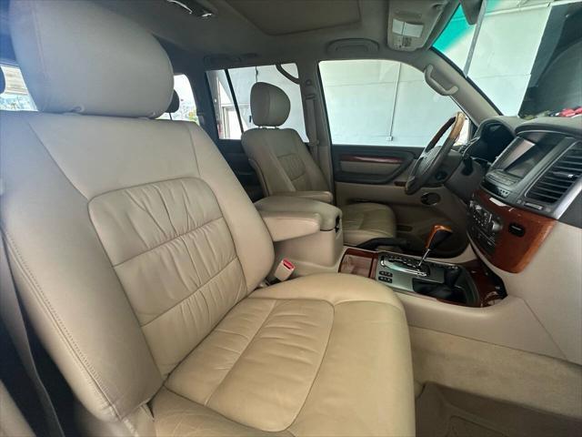 used 2004 Lexus LX 470 car, priced at $38,498