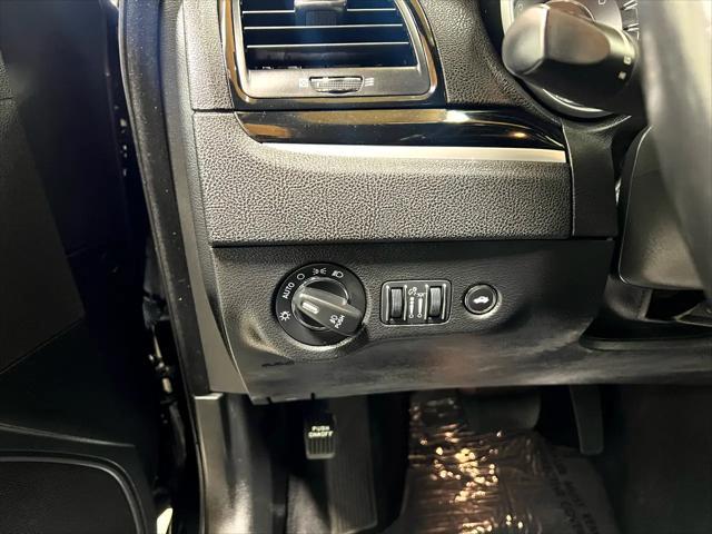 used 2022 Chrysler 300 car, priced at $27,000