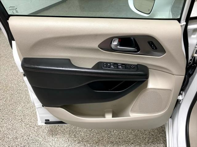 used 2020 Chrysler Pacifica car, priced at $16,000