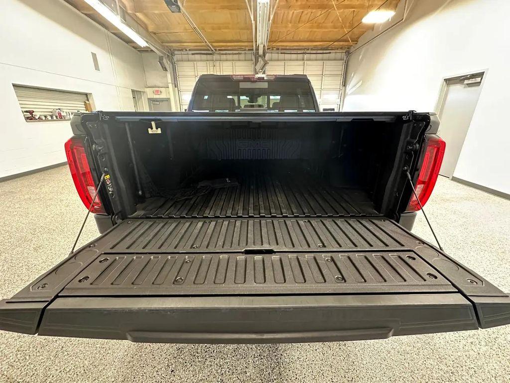 used 2022 GMC Sierra 1500 car, priced at $58,000