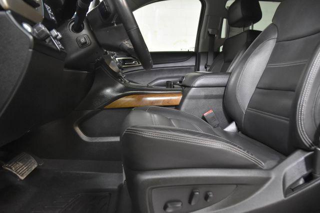 used 2019 GMC Yukon car, priced at $31,460