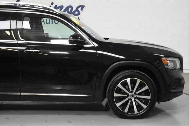 used 2022 Mercedes-Benz GLB 250 car, priced at $28,389