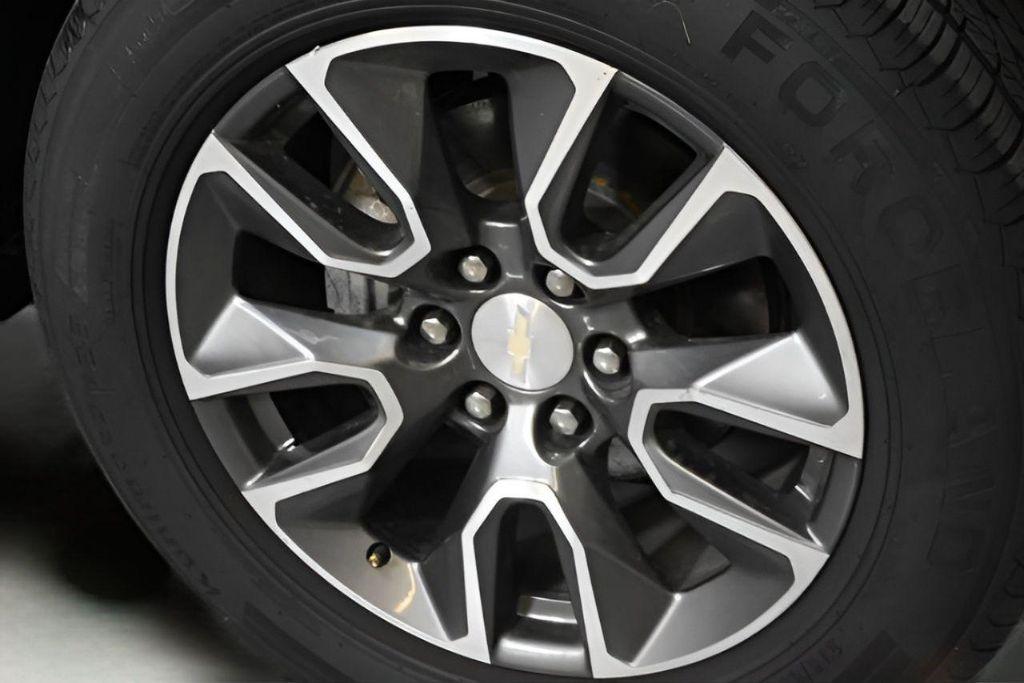 used 2022 Chevrolet Silverado 1500 car, priced at $32,900