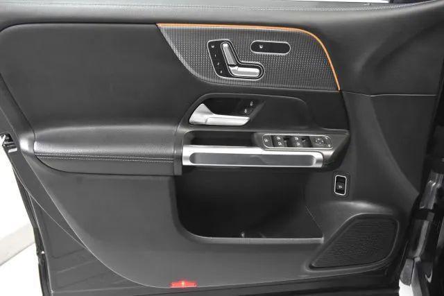 used 2021 Mercedes-Benz GLB 250 car, priced at $24,551