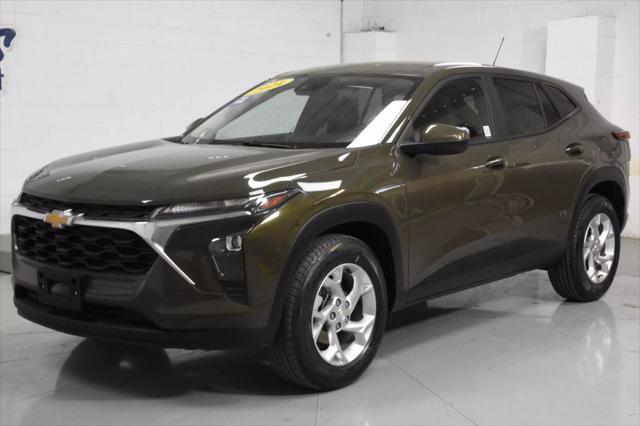 used 2024 Chevrolet Trax car, priced at $22,495