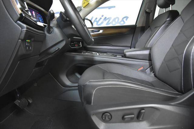 used 2024 Volkswagen Atlas car, priced at $32,070