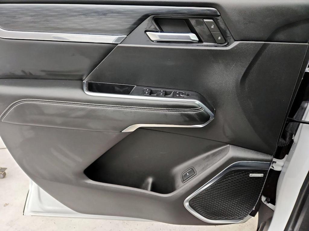 used 2025 GMC Acadia car, priced at $39,998