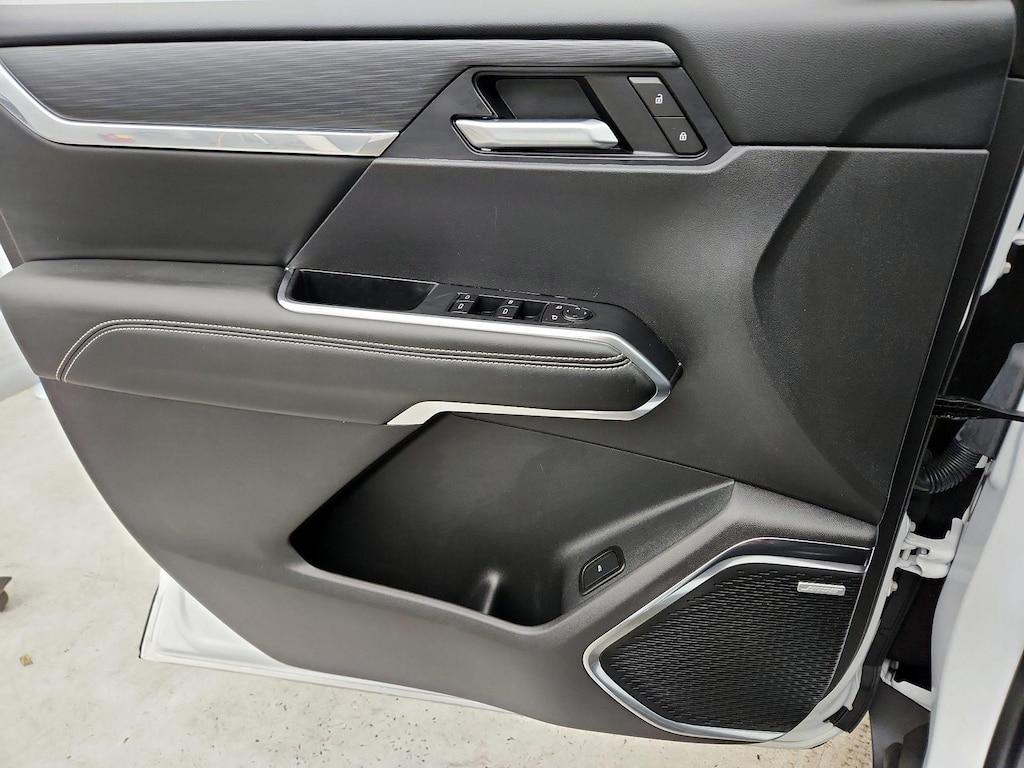 used 2025 GMC Acadia car, priced at $34,998