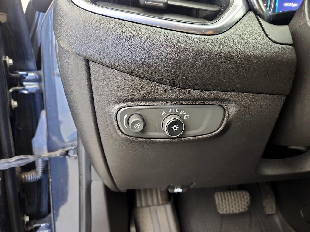 used 2022 Chevrolet Equinox car, priced at $20,998