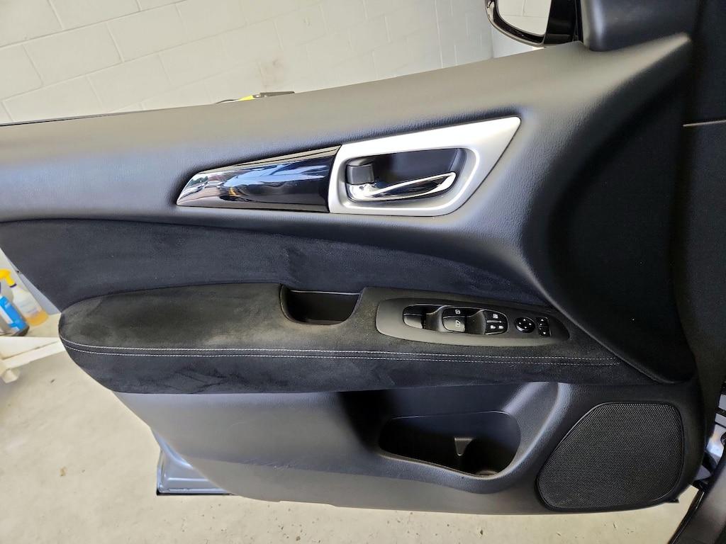 used 2015 Nissan Pathfinder car, priced at $13,998