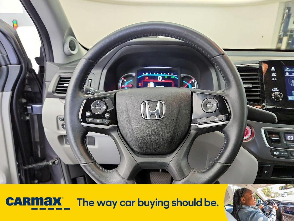 used 2022 Honda Pilot car, priced at $35,998