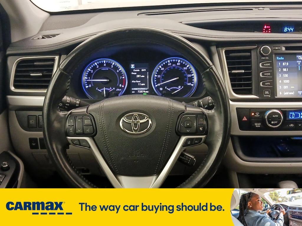 used 2019 Toyota Highlander car, priced at $26,998