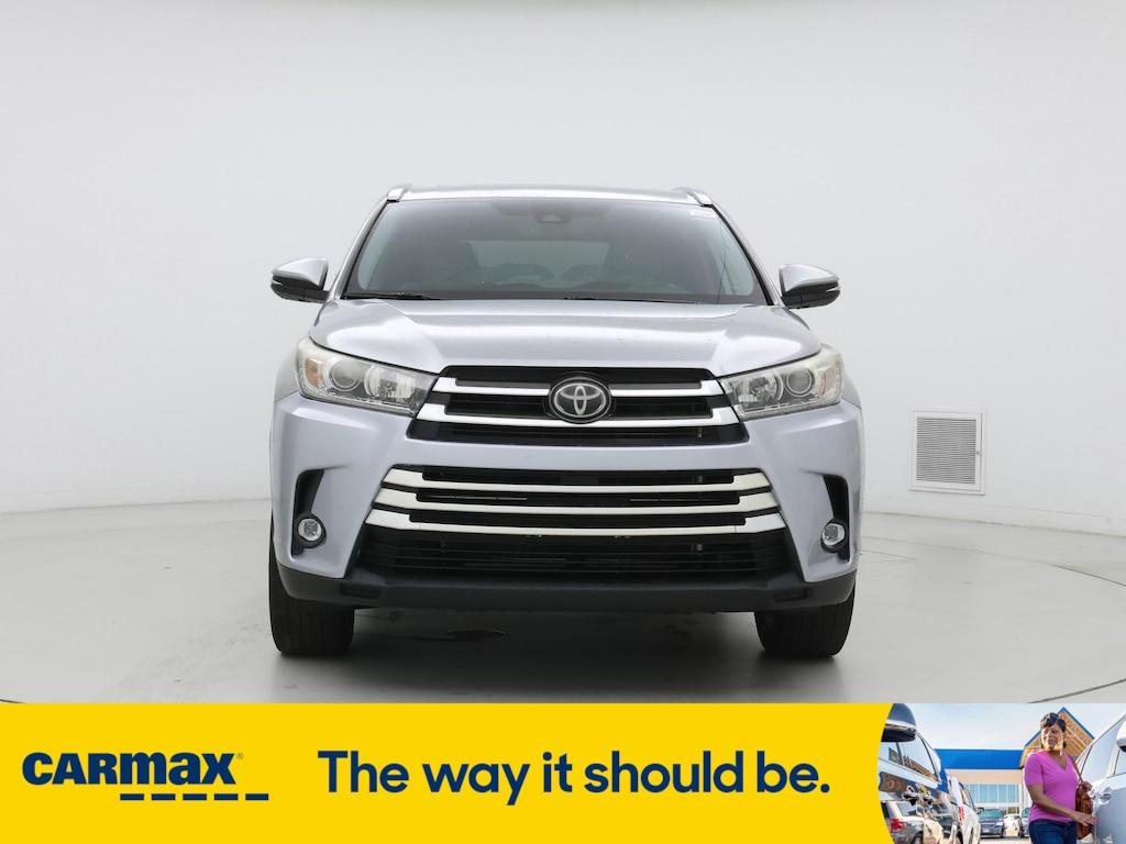 used 2019 Toyota Highlander car, priced at $26,998