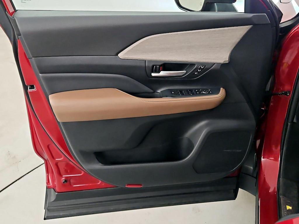 used 2024 Toyota Grand Highlander car, priced at $51,998