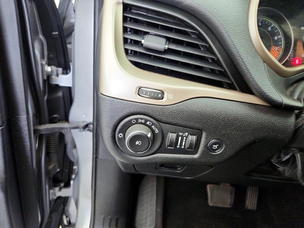 used 2014 Jeep Cherokee car, priced at $16,998