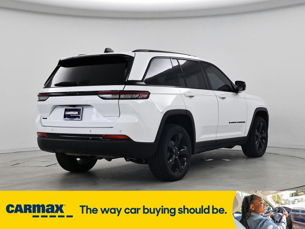 used 2022 Jeep Grand Cherokee car, priced at $33,998