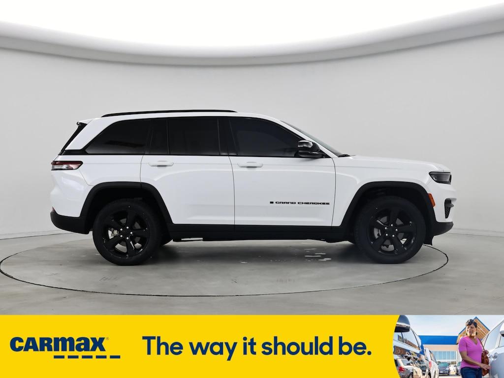used 2022 Jeep Grand Cherokee car, priced at $31,998