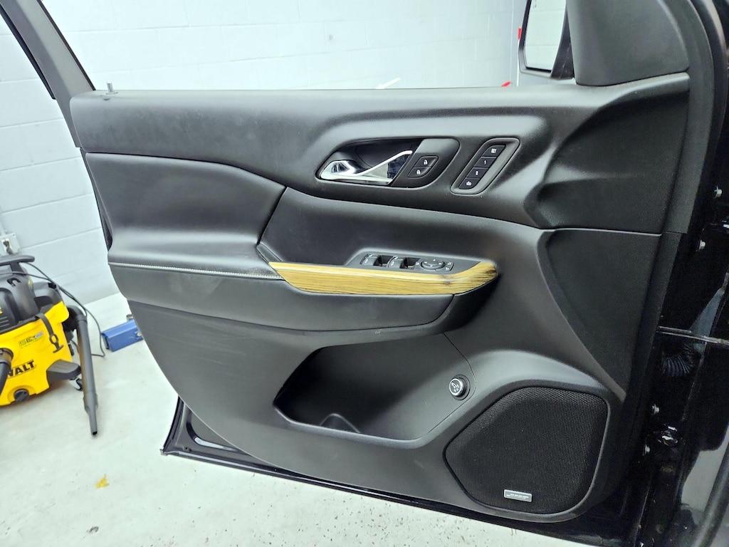 used 2017 GMC Acadia car, priced at $23,998