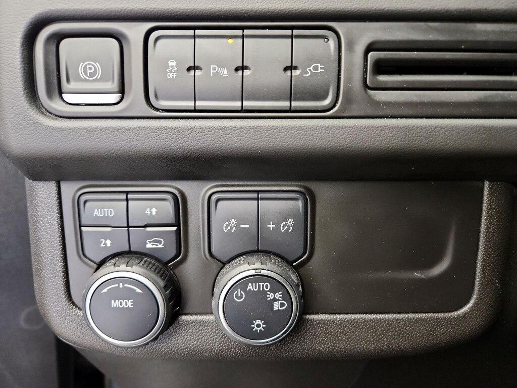 used 2021 Chevrolet Suburban car, priced at $41,998