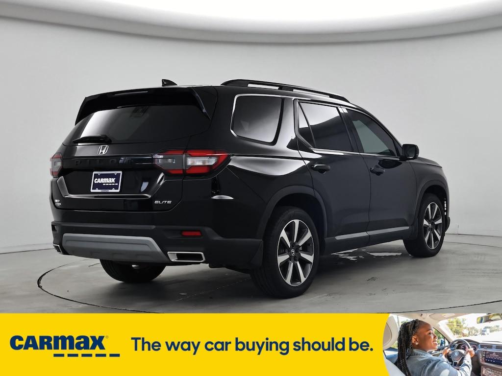 used 2023 Honda Pilot car, priced at $48,998