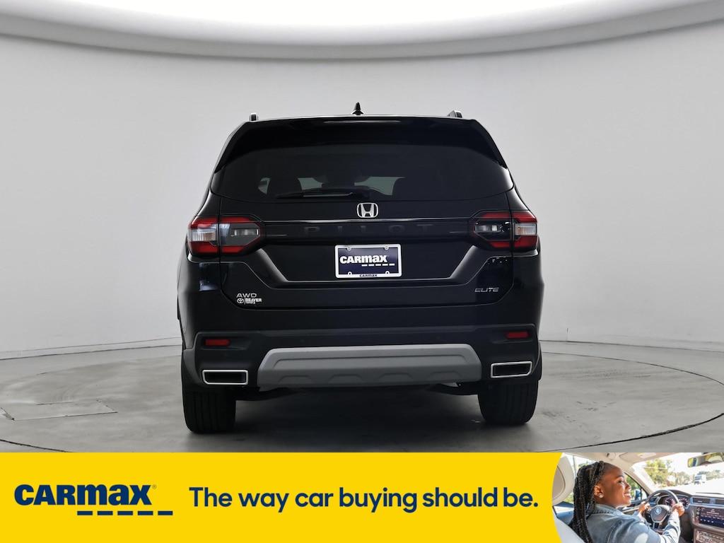 used 2023 Honda Pilot car, priced at $45,998