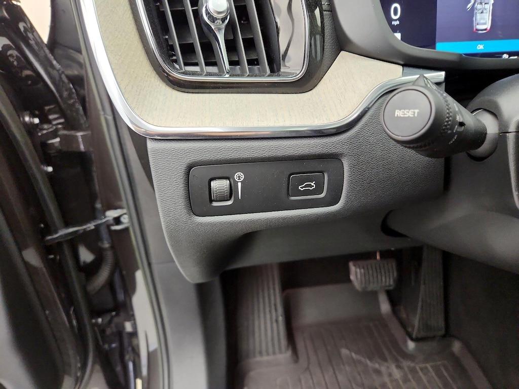 used 2022 Volvo XC60 car, priced at $37,998