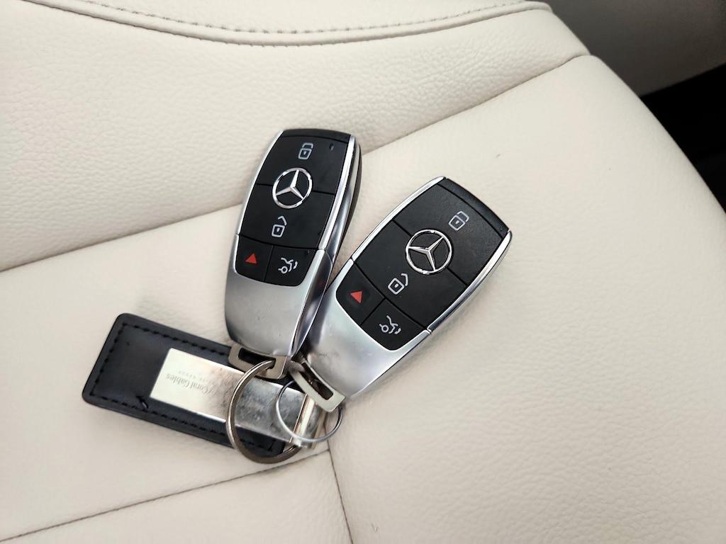 used 2022 Mercedes-Benz GLB 250 car, priced at $35,998