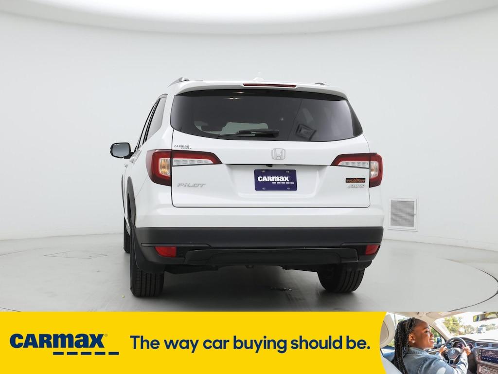 used 2022 Honda Pilot car, priced at $36,998