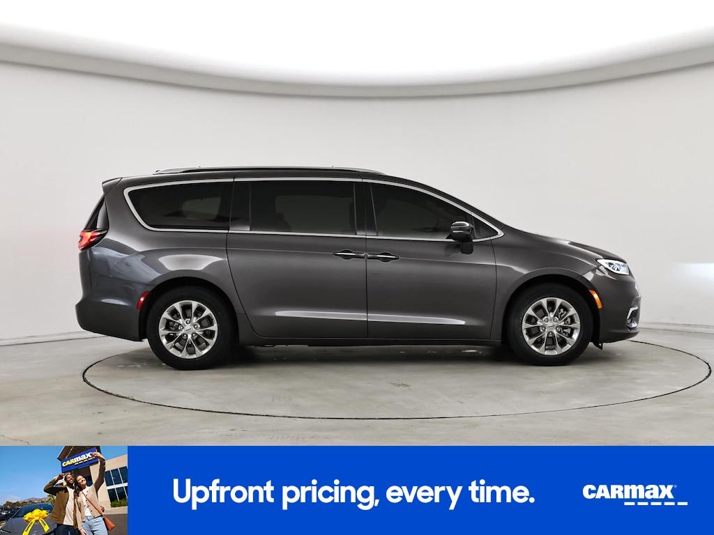 used 2021 Chrysler Pacifica car, priced at $30,998