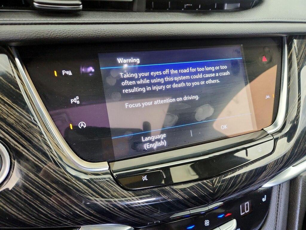used 2022 Cadillac XT6 car, priced at $40,998