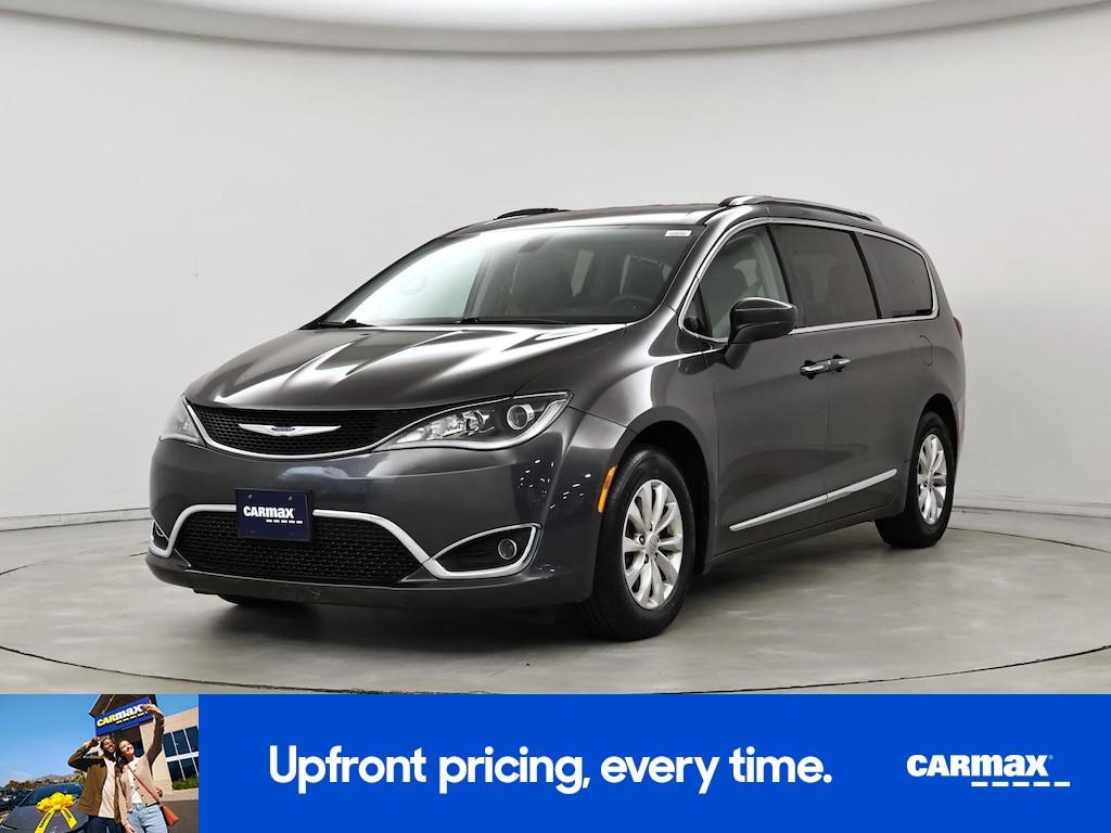 used 2018 Chrysler Pacifica car, priced at $25,998