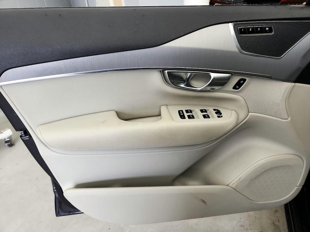 used 2022 Volvo XC90 car, priced at $27,998