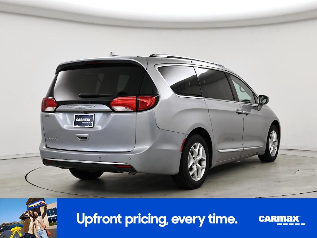 used 2018 Chrysler Pacifica car, priced at $26,998