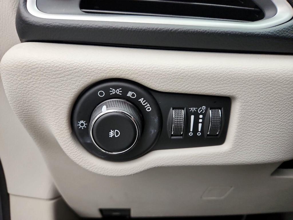 used 2018 Chrysler Pacifica car, priced at $26,998