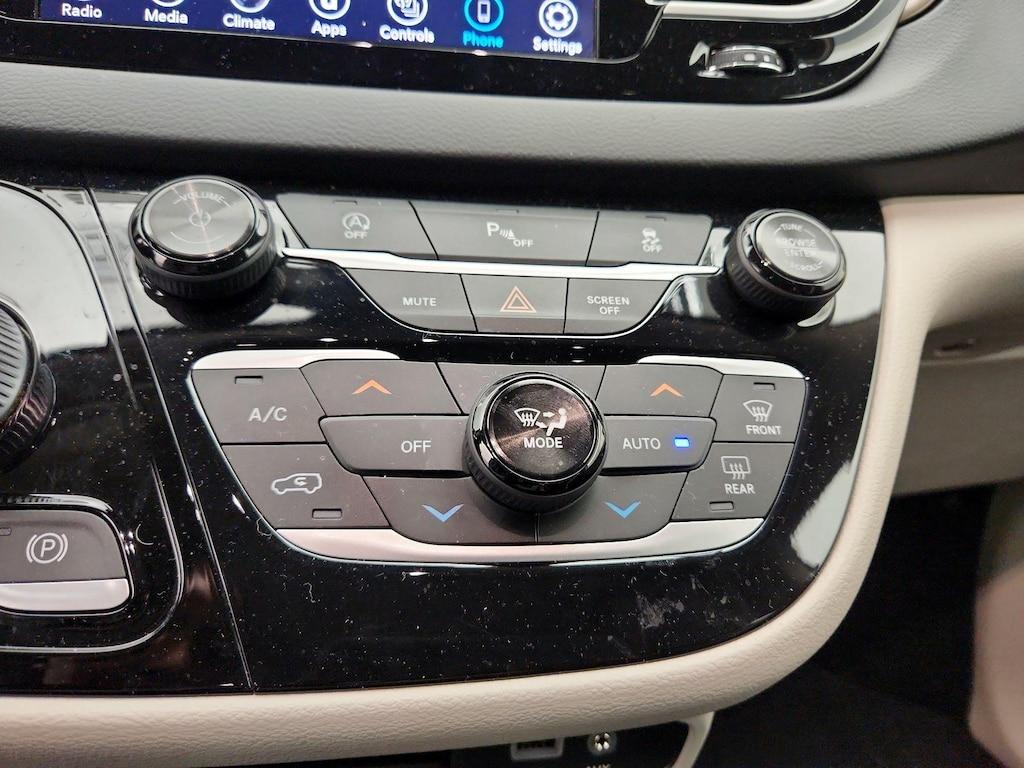 used 2018 Chrysler Pacifica car, priced at $26,998