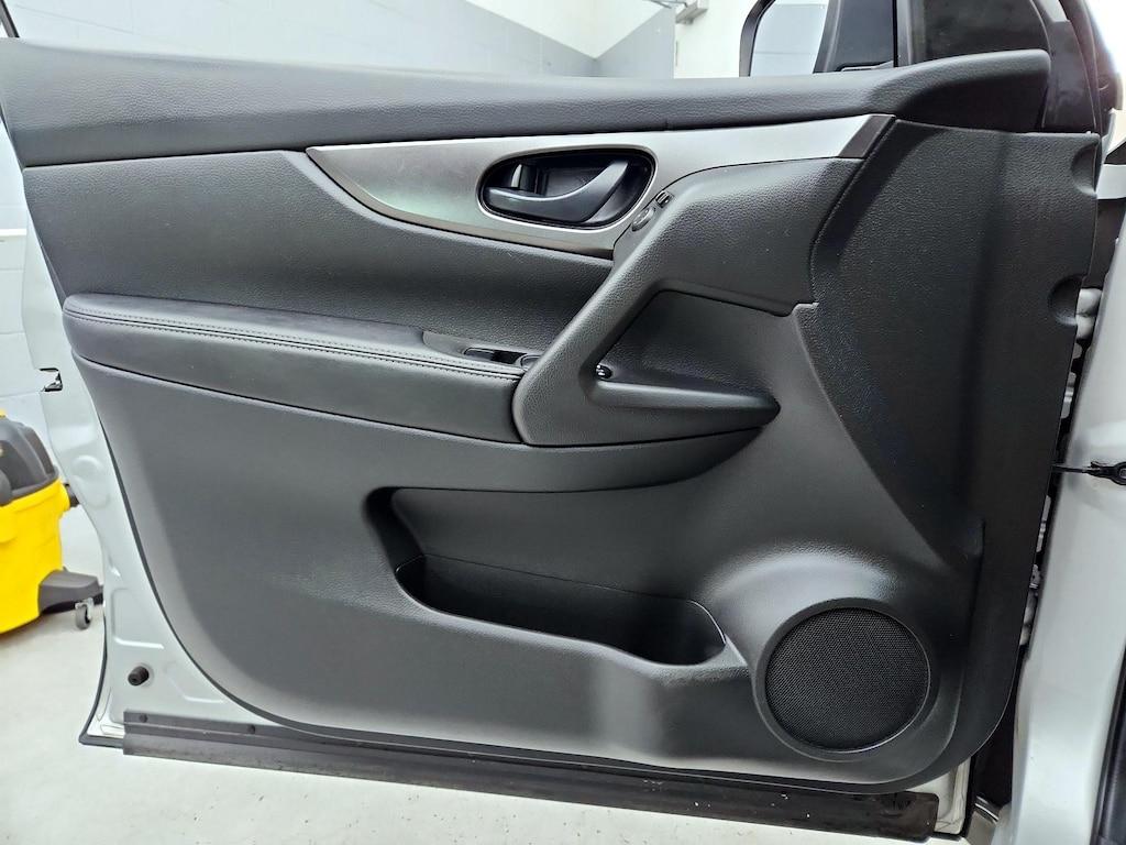 used 2020 Nissan Rogue Sport car, priced at $18,998