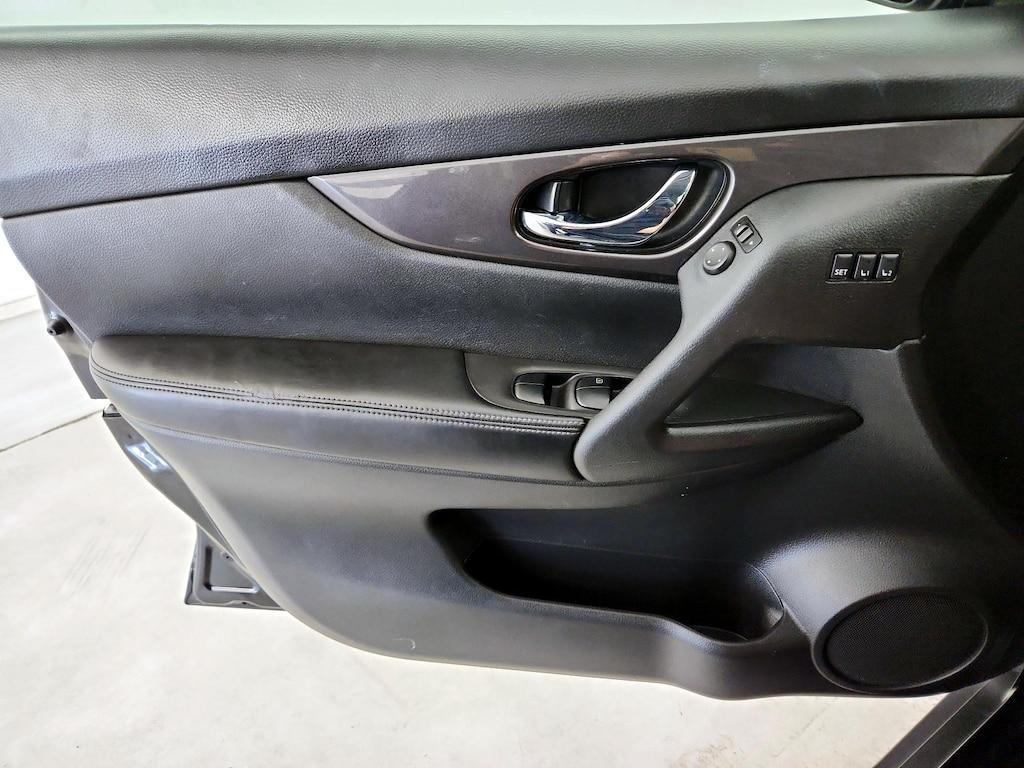 used 2019 Nissan Rogue car, priced at $17,998